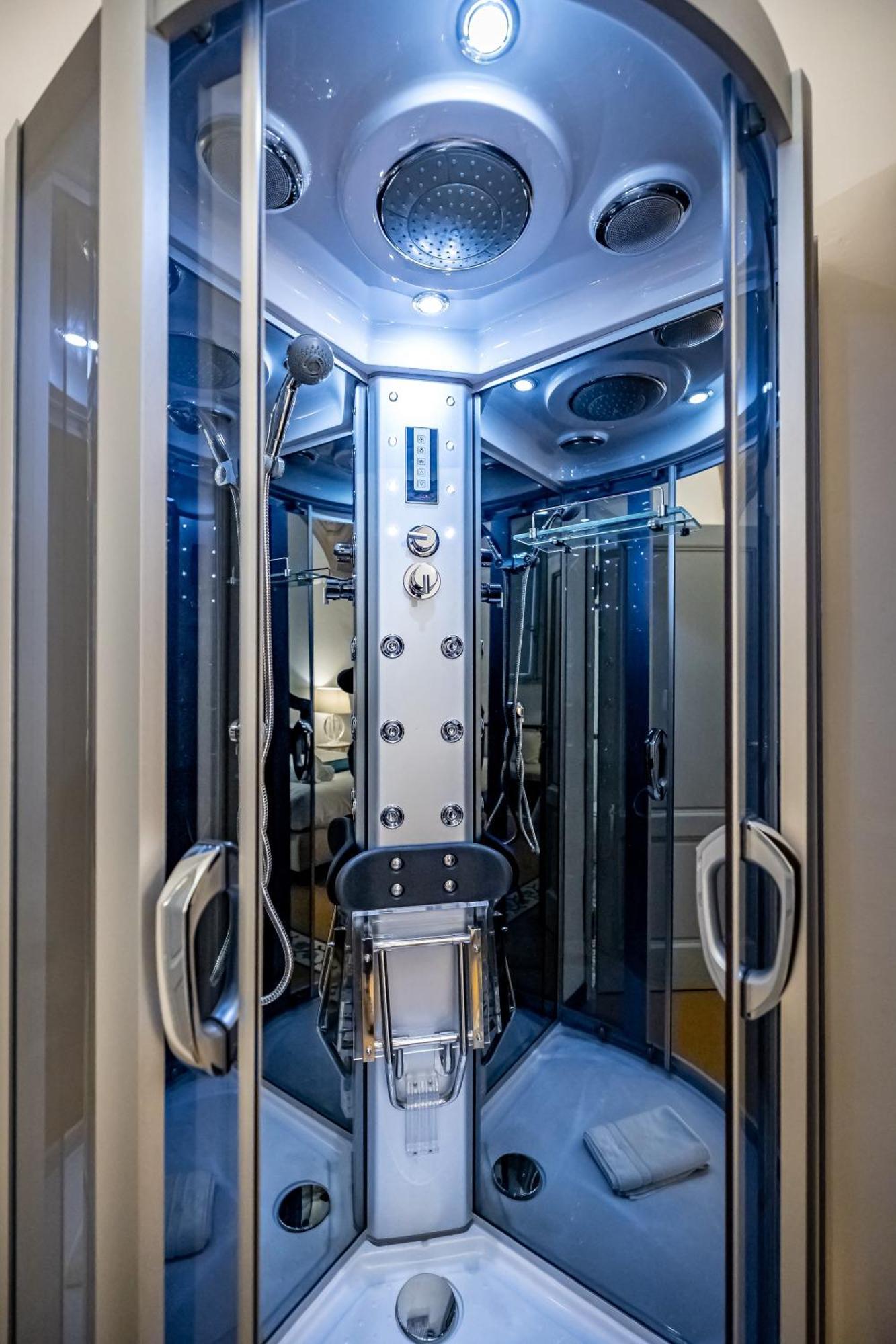 Yid Gramsci Apartment Флоренция Екстериор снимка
